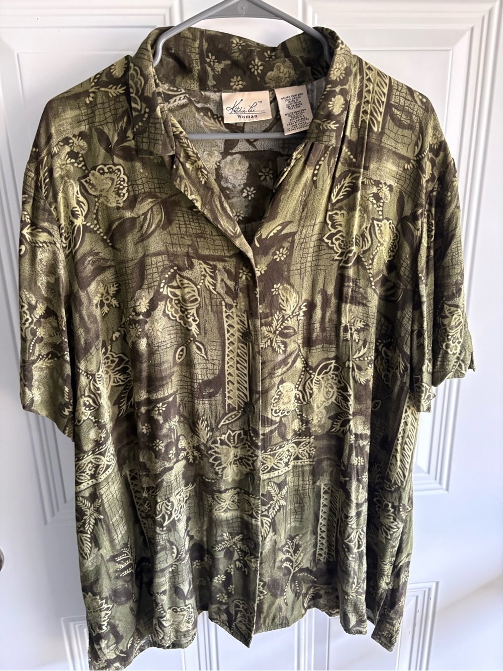 Kathie Lee Collection Olive & Dark Green Floral Button-Front Blouse